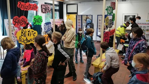 Kinder- und Jugendbeteiligung Berg Fidel - Ausstellung der Ergebnisse im Lorenz-Süd 