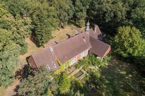 Ein Haus für Gremmen­dorf und Angel­modde